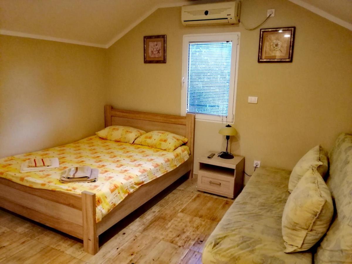 Ino Apartments Tivat Luaran gambar