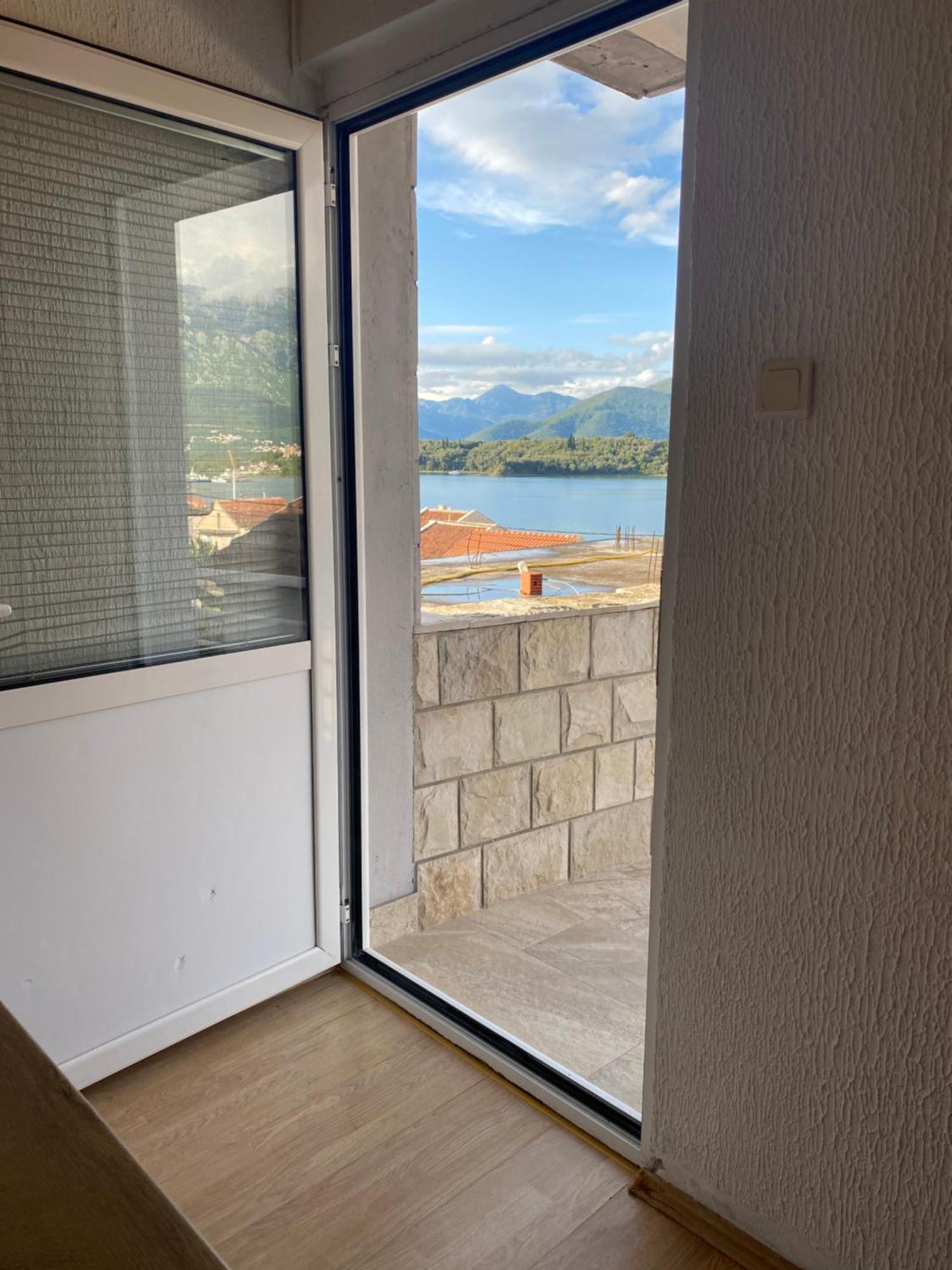 Ino Apartments Tivat Luaran gambar